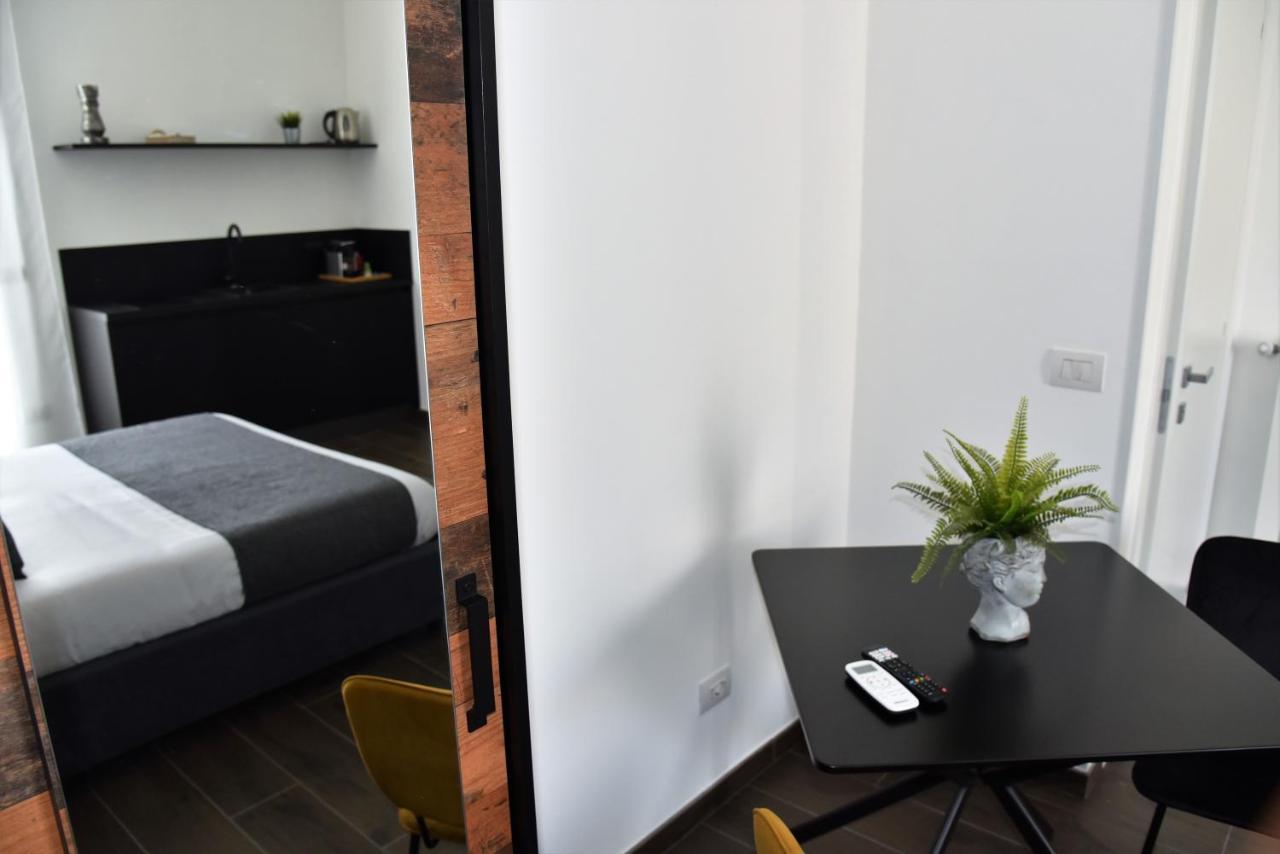 Gl Rooms And Apartments Барі Екстер'єр фото