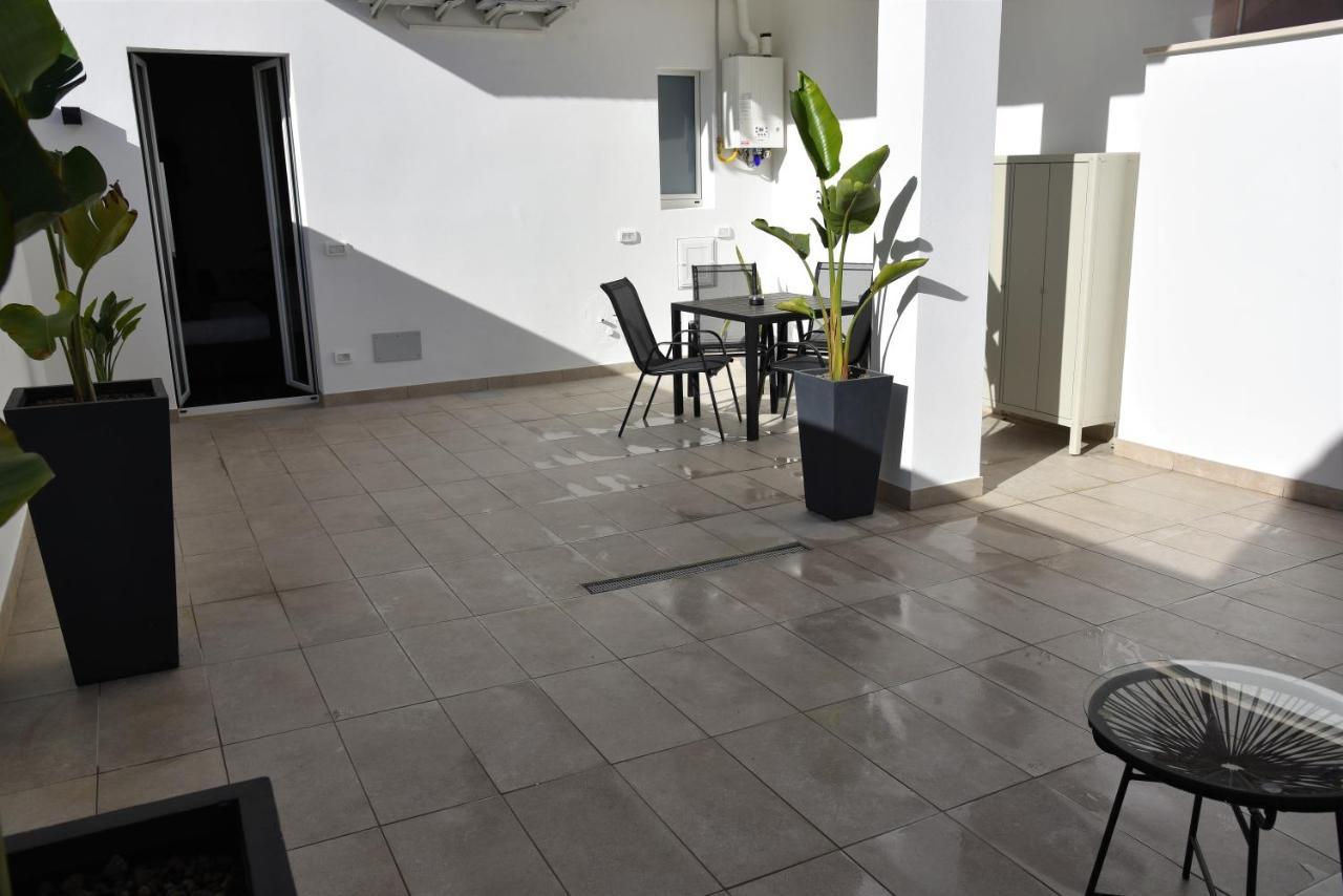 Gl Rooms And Apartments Барі Екстер'єр фото